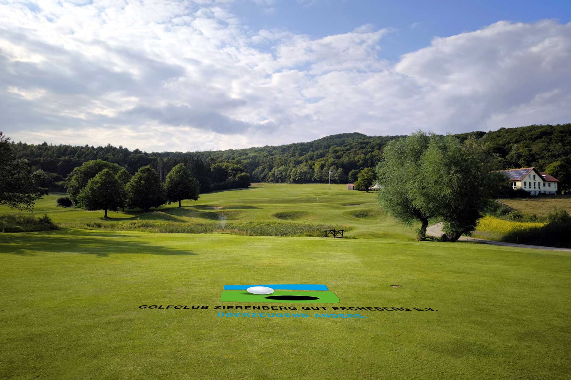 Bahn 18 - Grün - Driving Range - Clubhaus